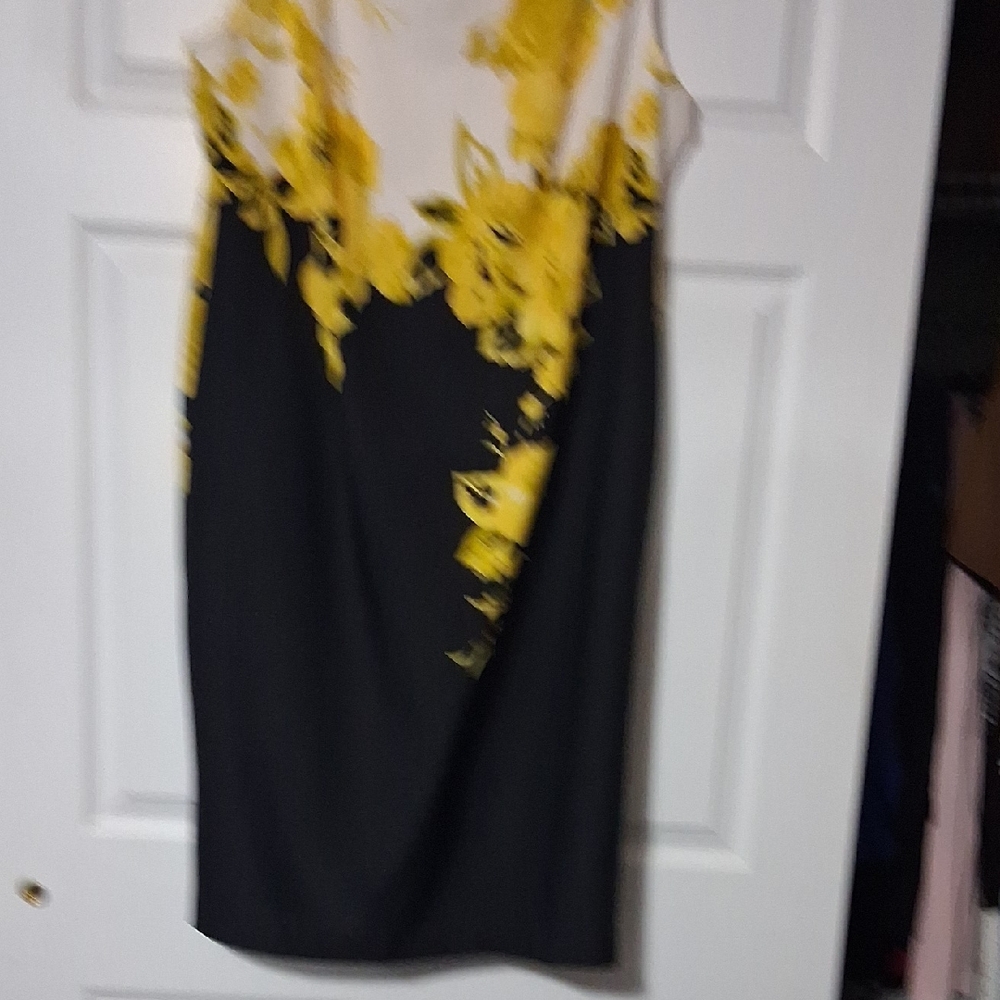 Elegant Black and Yellow Midi Dress
